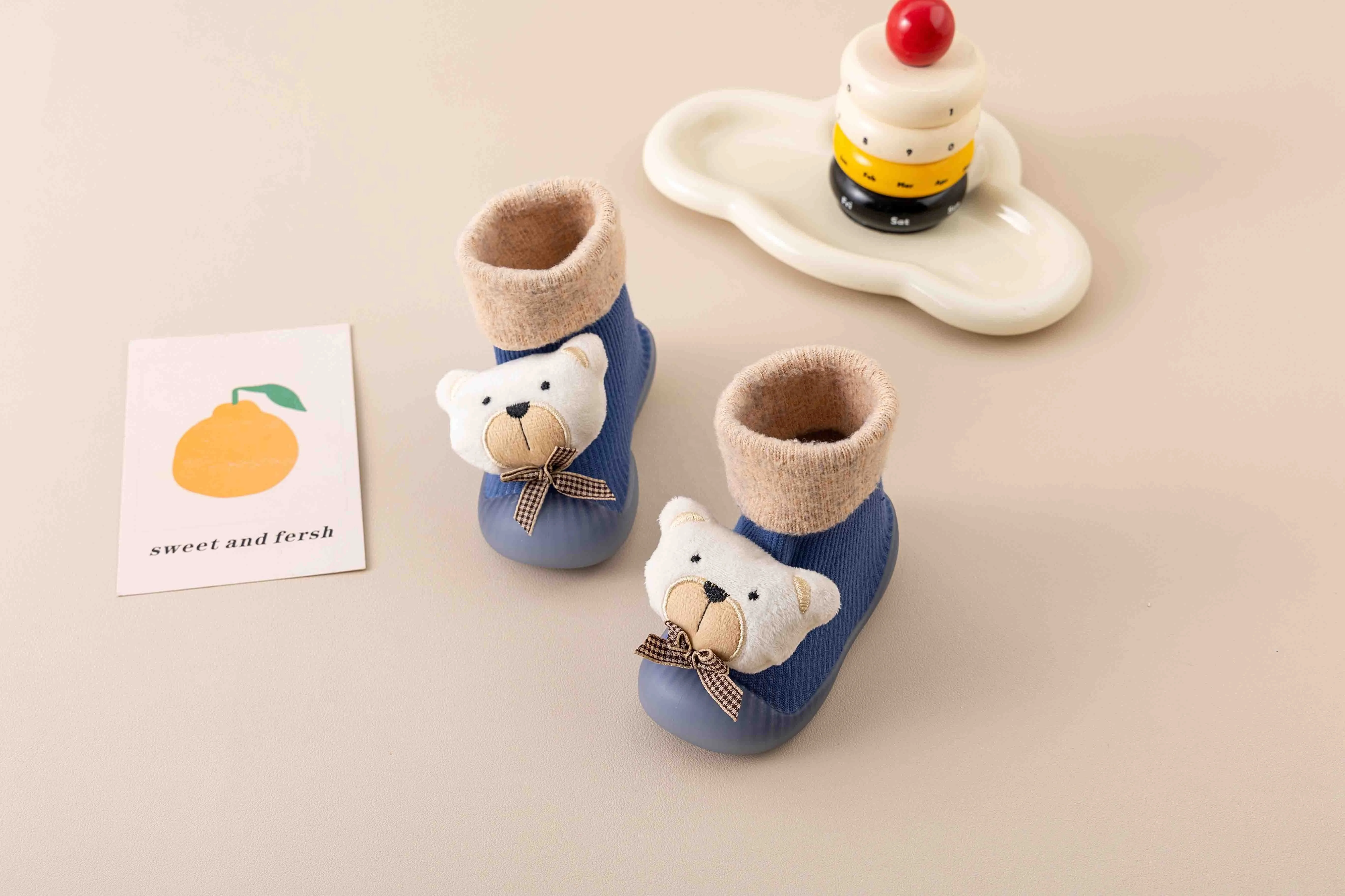 Kids Toddler warm thermal shoe socks cute animals Eco-friendly rubber sloe baby shoe socks  Wholesales