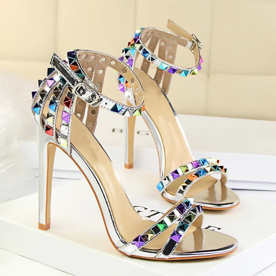 Fashion Colorful Bling Crystal Reflective Lady Sexy Metal Stud Rivet Glitter Women Sandal Heels for Ladies
