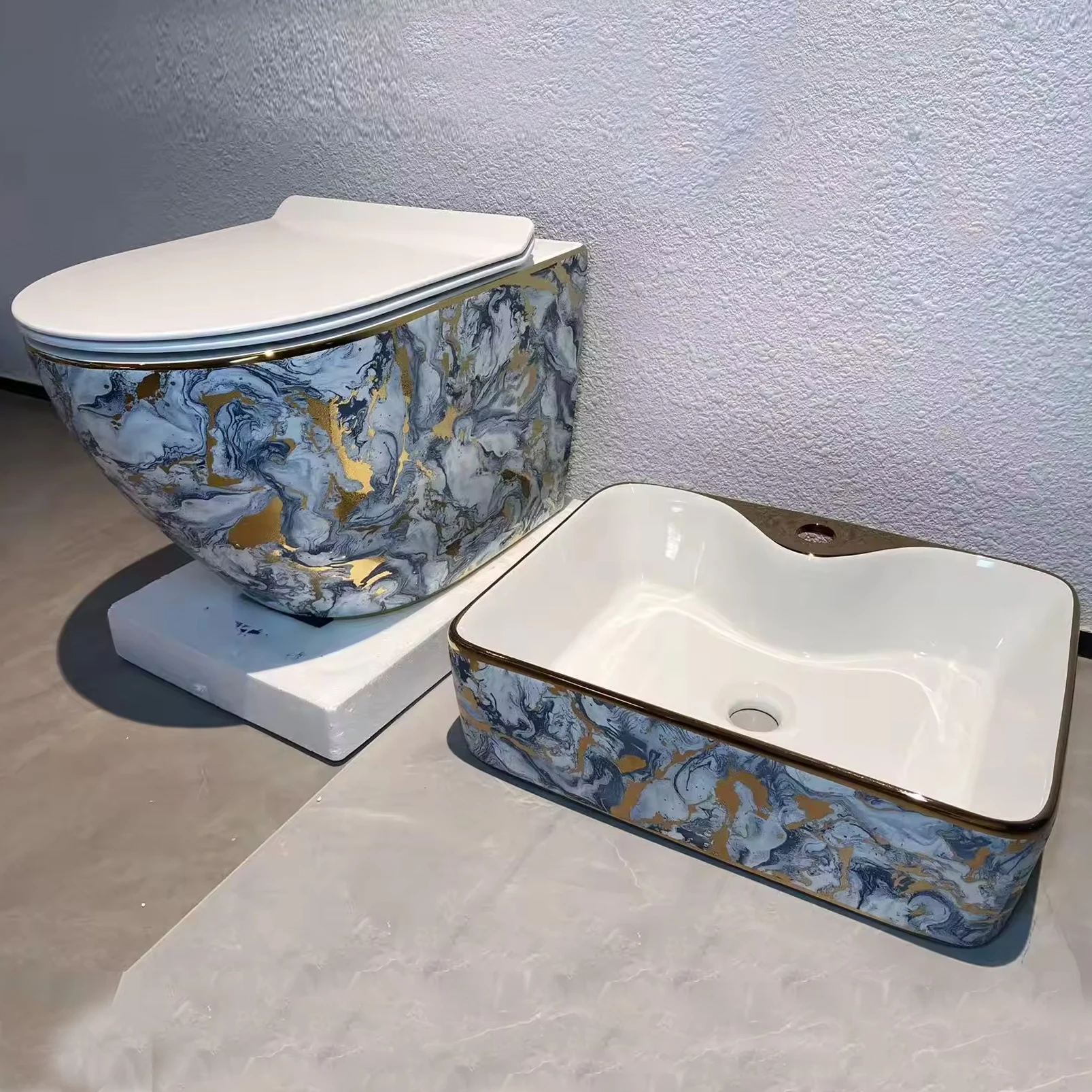 China factory Bathroom Toilet basin set ceramic wall mounted toilet electroplating Wall hung Toilet