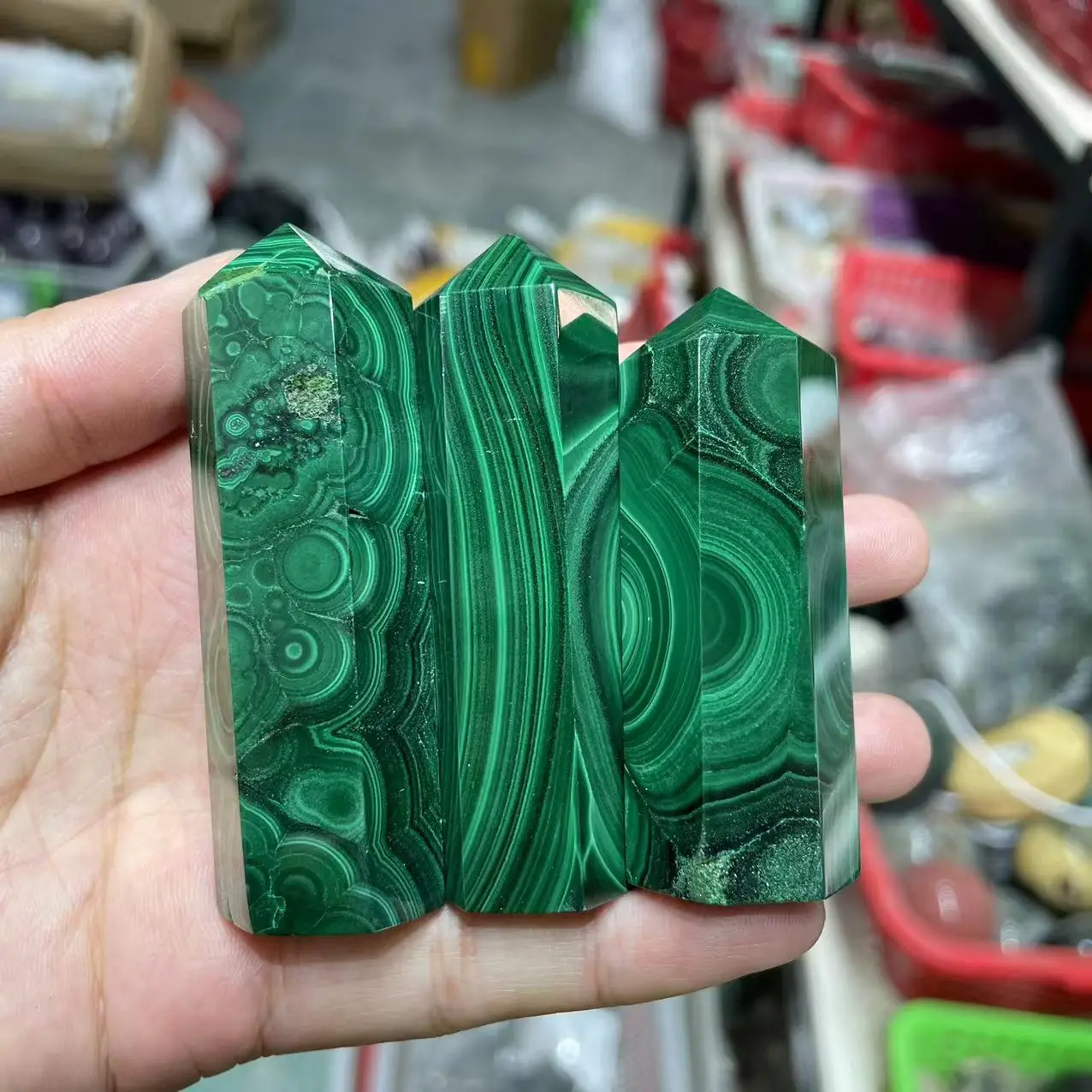 Wholesale Natural engraveable products Crystal Tower Point High Quality Malachite rock Stone green wand stone for fengshui