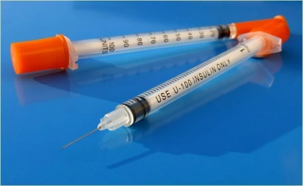 Disposable Medical Plastic Sterile 1ml Syringe With Fixed Needle CE Approved for Hospital