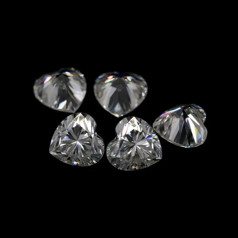 Heart shaped cut silica D-VVS quality 2.5-11mm synthetic white silica loose gemstone