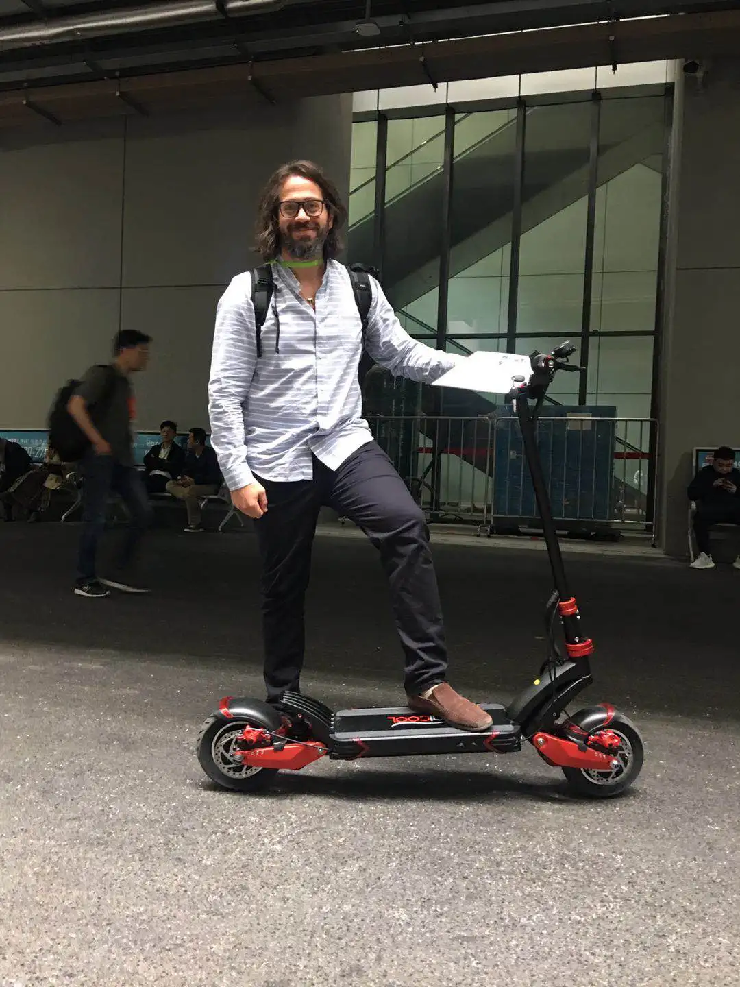 Unigogo App  Dual Motor 10 Inch  2000W 90Km Long Range Fast Electric Scooters For Adults