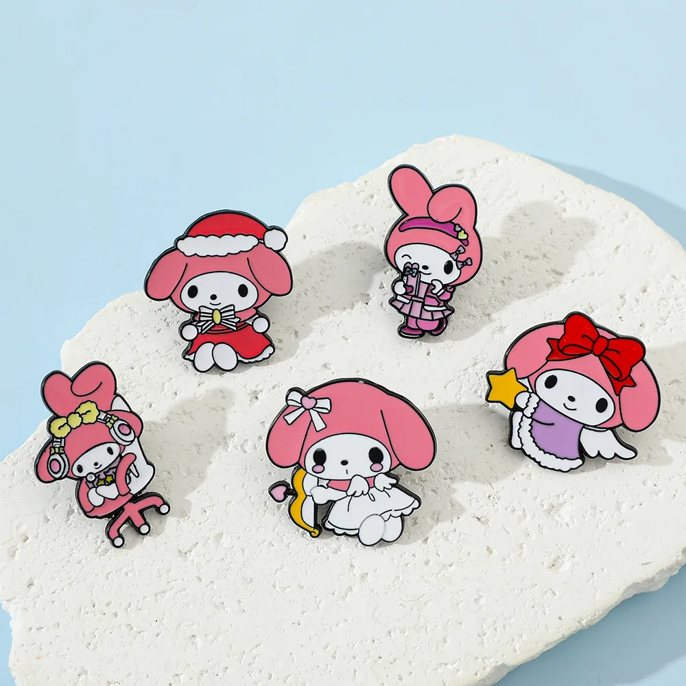 Custom metal enamel moving cute cartoon Soft cute Sweet Melody Metal Badge Pin factory