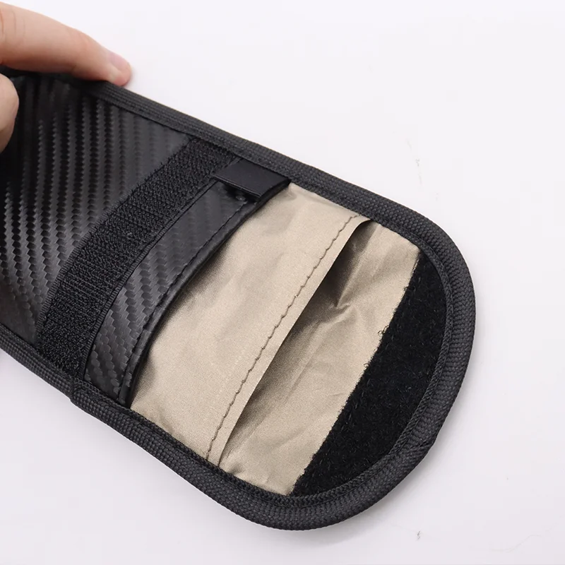Leather PU Material Key Fob Holder RFID Blocking Case Car Key Signal Block Cover for WIFI/GSM/LTE/NFC/RF Blocked Faraday Pouch