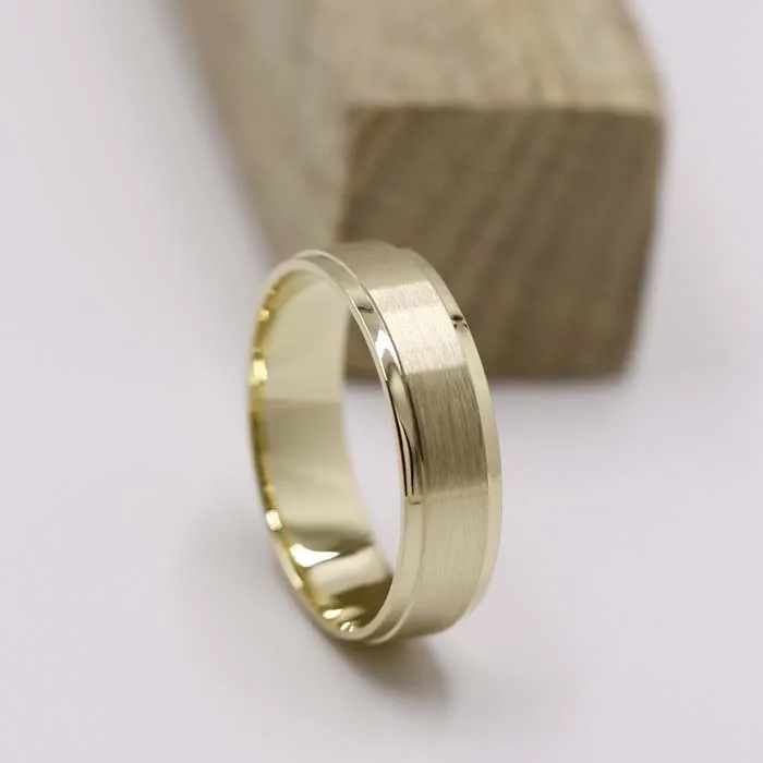 FR2323  18k yellow gold ring real gold wedding ring 18carat quality gold jewellery matt center polished edges