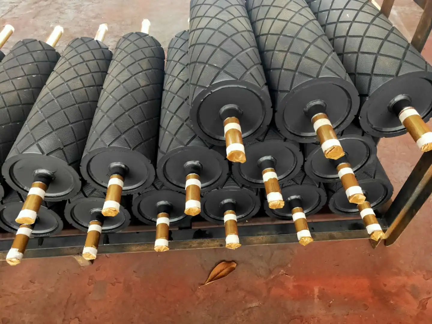 Custom Ceramic Covered Roller Conveyor Belt Roller Electric Conveyor Belt Unpowered Drive Roller