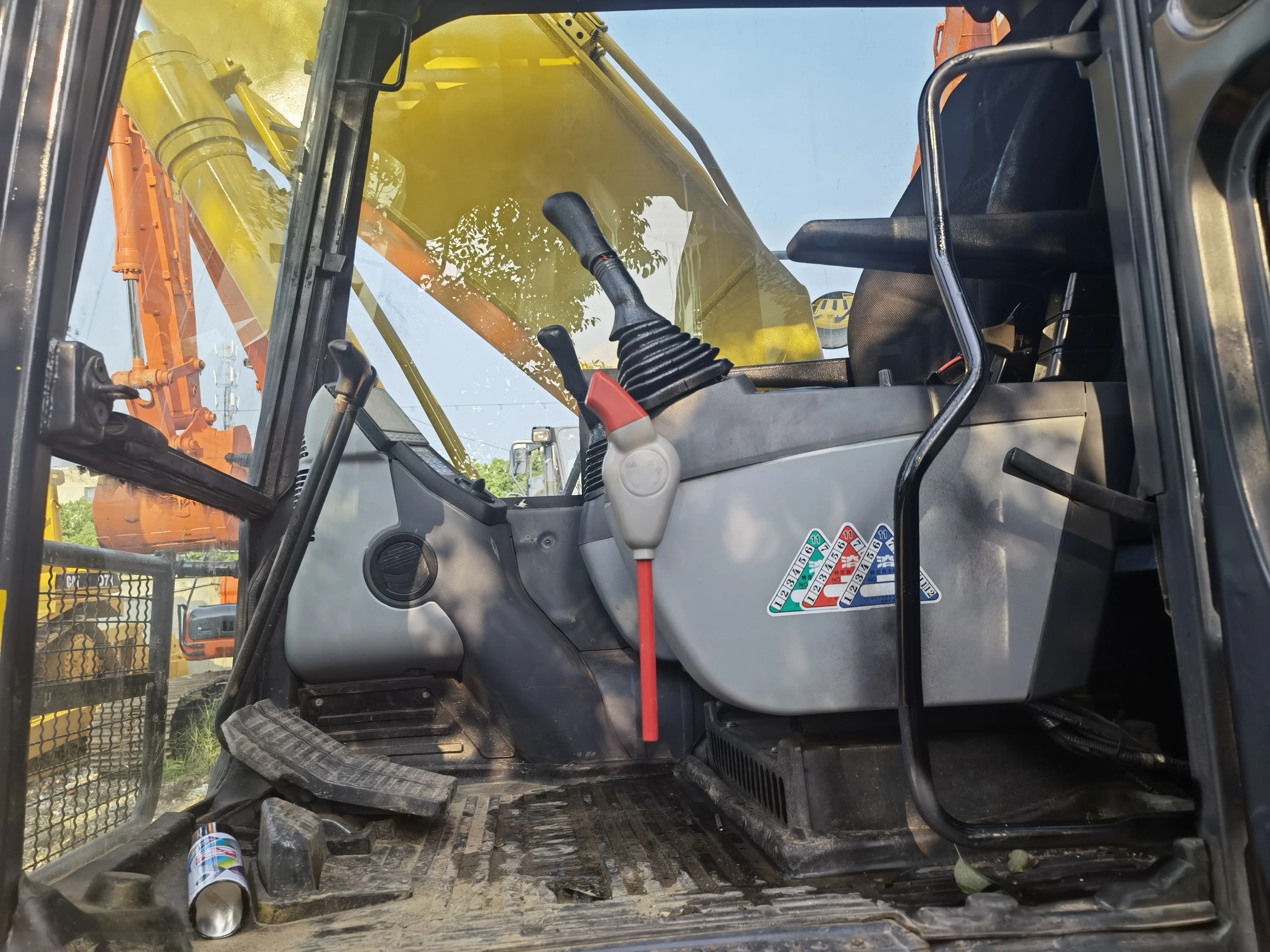 Used Crawler Excavator Good Quality Machine Second Hand Komatsu Pc200-7 With Cheap Price Japanese Brand Komatsu200-8