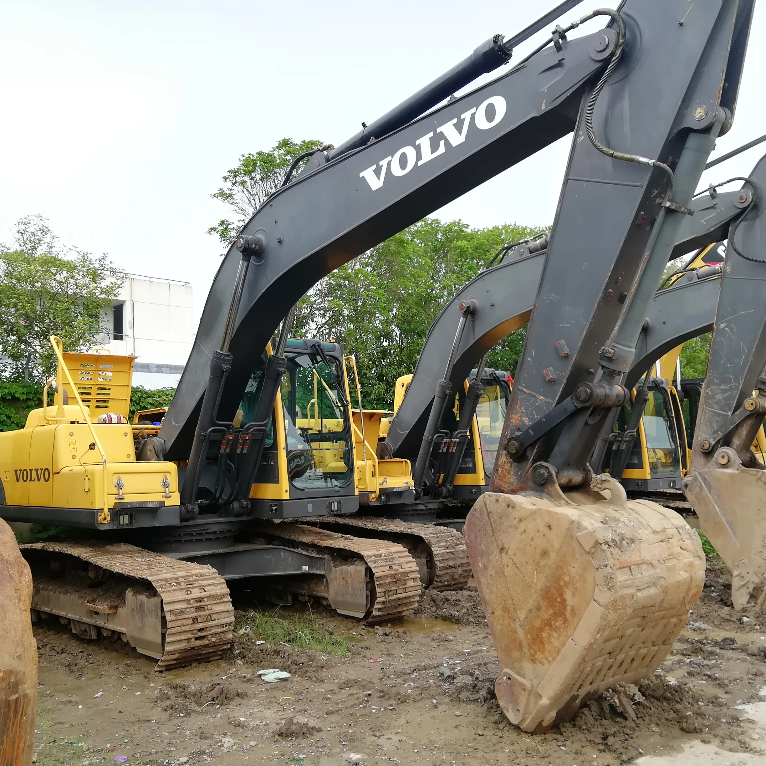 Used Volvo EC210 Excavator Original Made in Korea 85% Condition