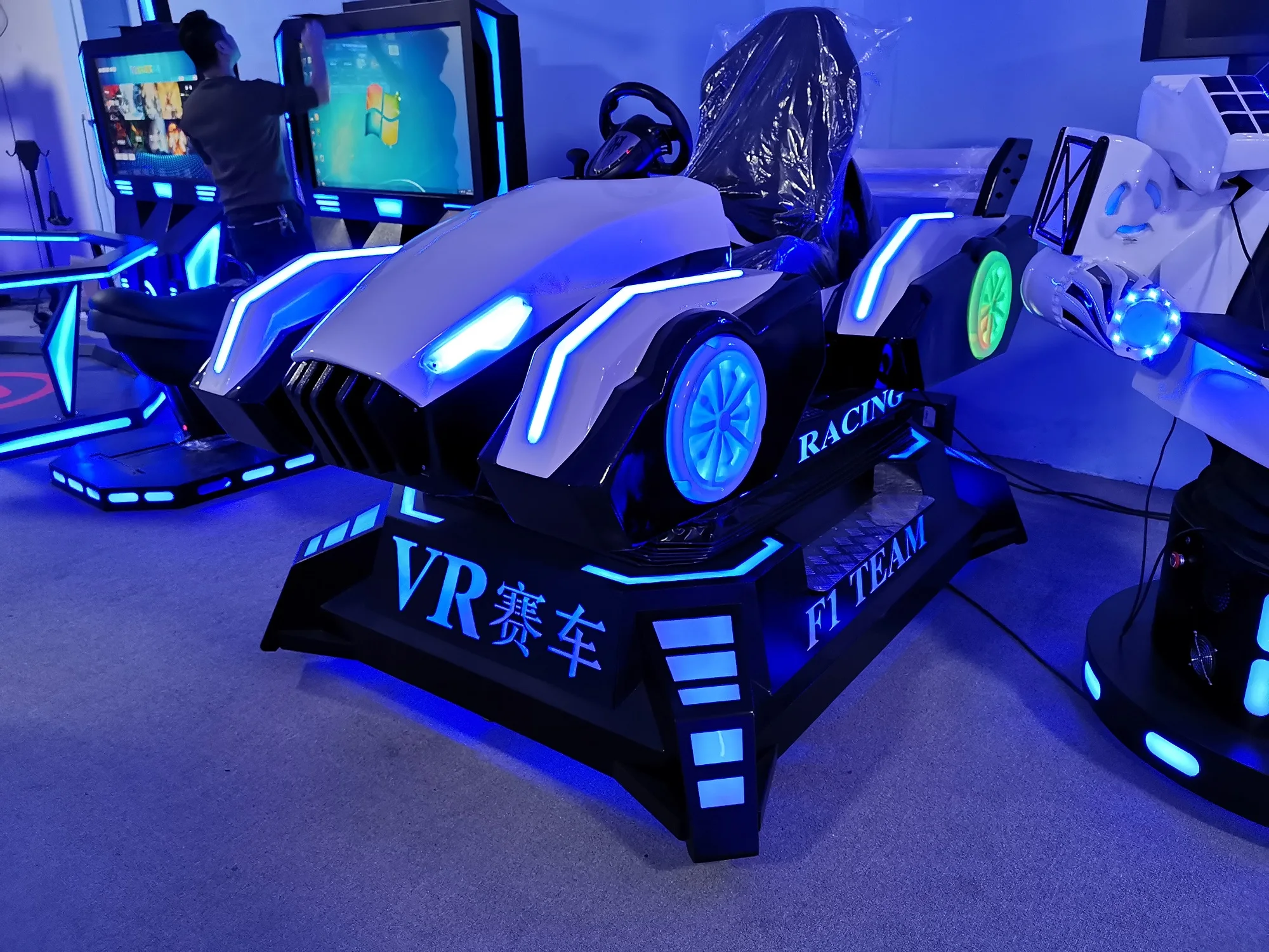 Theme Park Amusement Park VR F1 Racing Car Vr Equipment Racing Games Car Driving Simulator 3DOF Vr Simulator For Sale