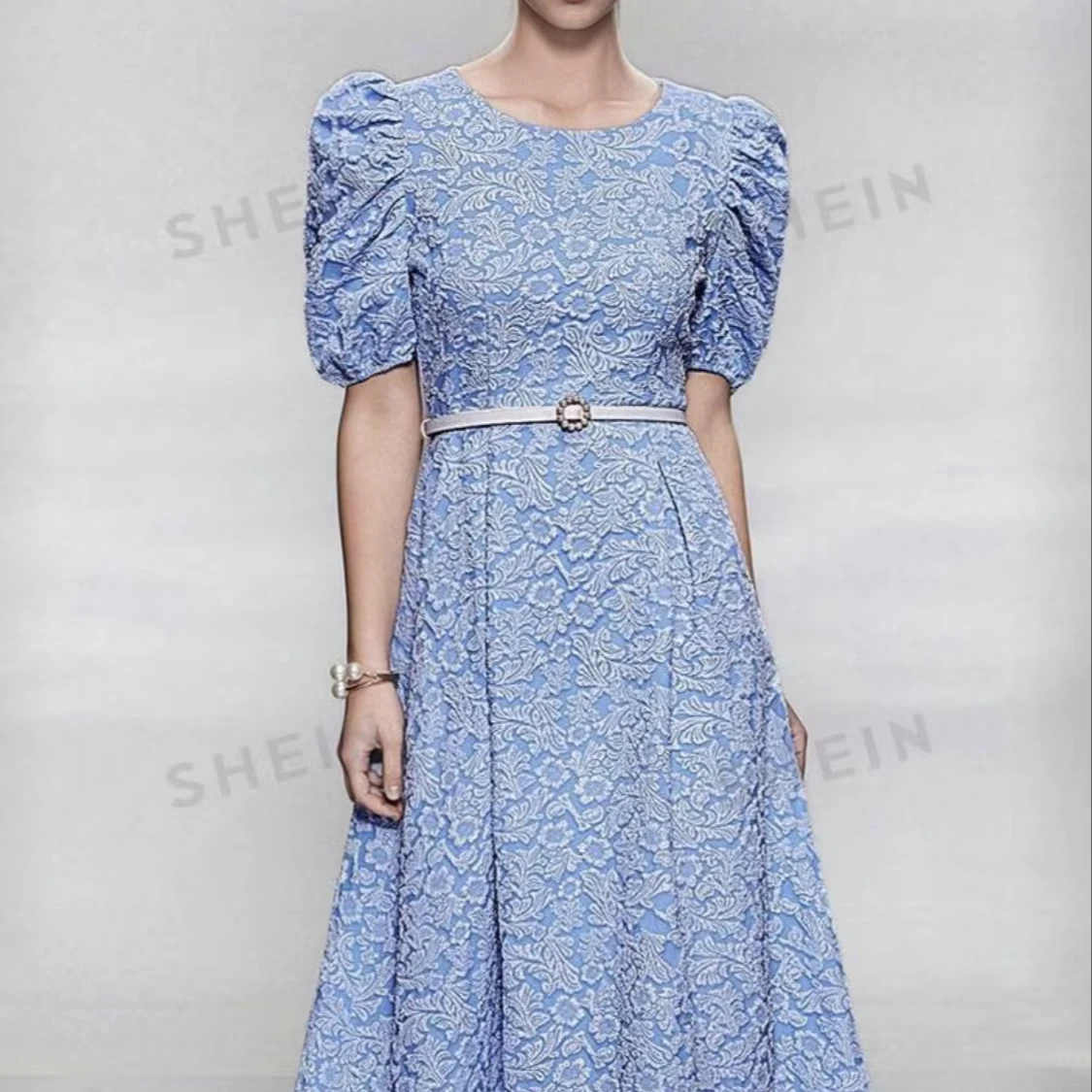 3D Textured Woven Weaved Jacquard With Floral Raised Embossed Detailed Pattern for Making Children Wear Women Dresses Clothings