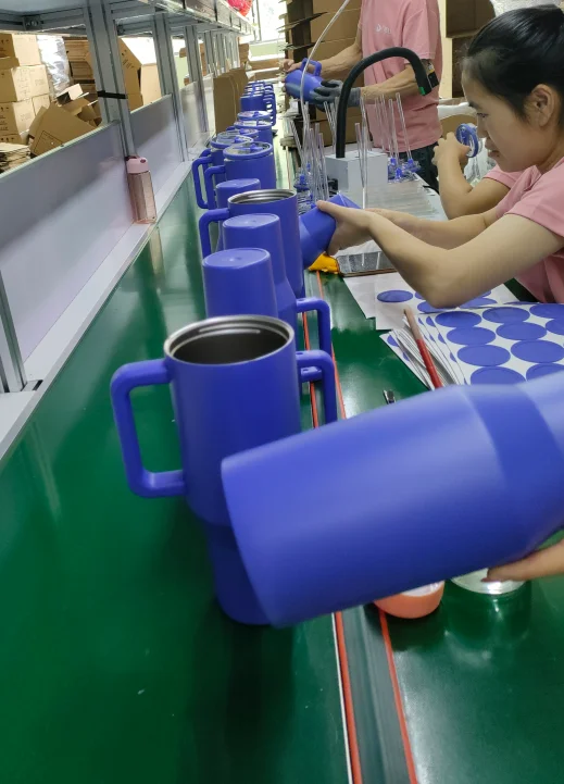 20oz/32oz/40oz Double Wall Stainless Steel Leakproof Flip Straw Lid Coffee Travel Tumbler Mug Cup with Handle and Folding Lid