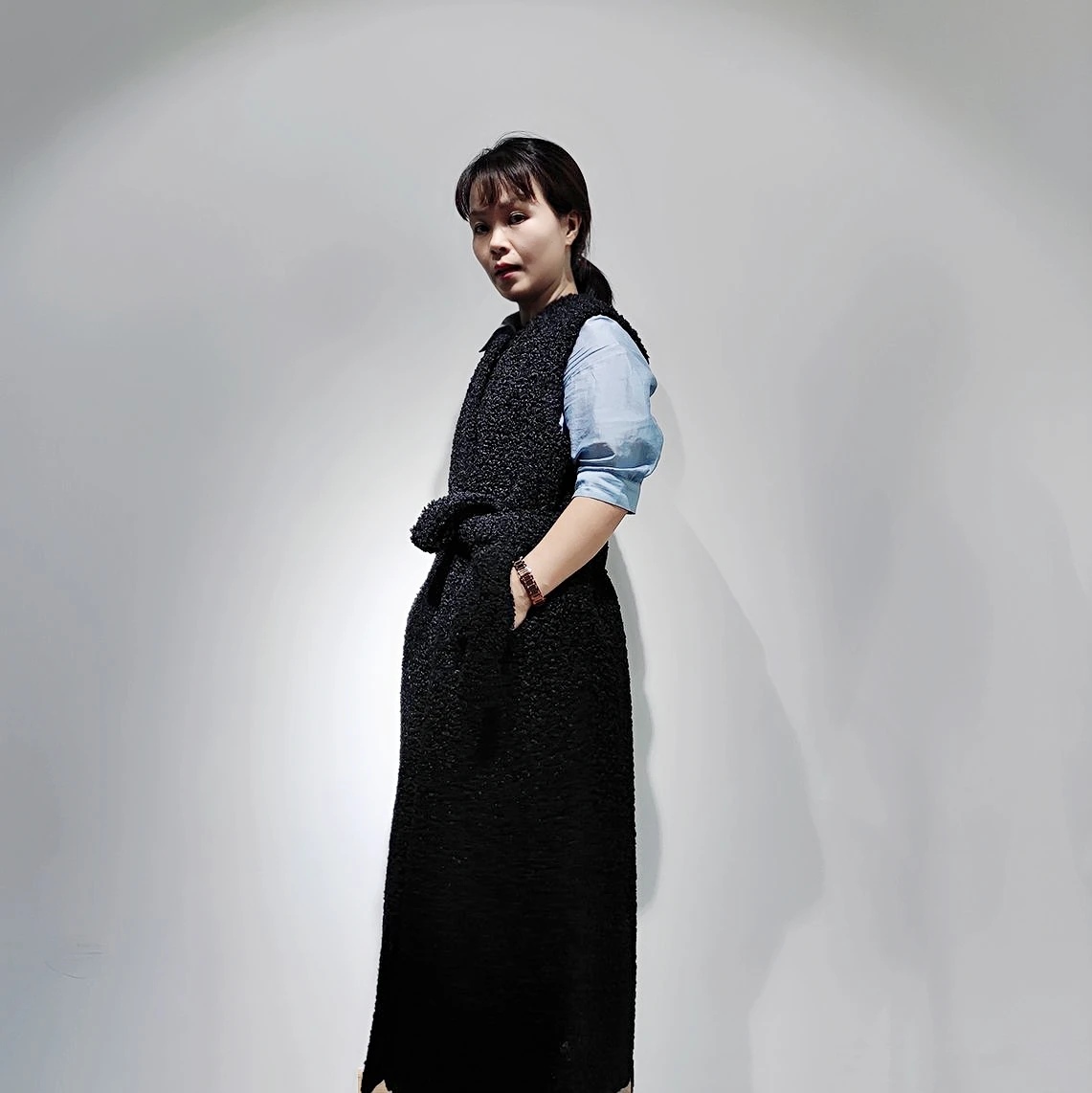 Wholesale Autumn and Winter Long Fashion faux fur sleeveless coats fur long vest women