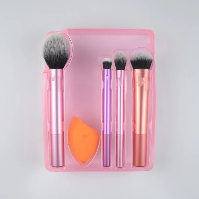 Private Label  Makeup Set with Makeup Sponges Blush Foundation Brush Highlight Eye Shadow Cosmetic Set With Package