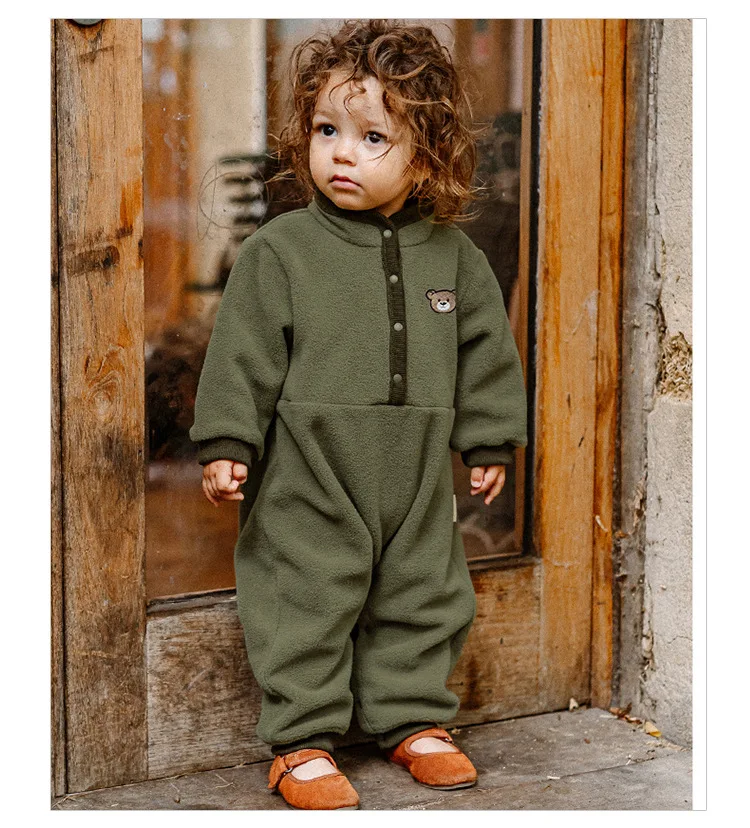 Newborn baby jumpsuit for autumn and winter, fleece climbing suit for winter wear, external wearing jumpsuit