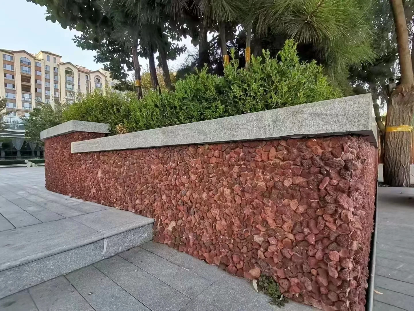 Wholesale Natural Stone Red Volcanic Basalt Lava Stone Rock Wall Cladding Brick Tiles