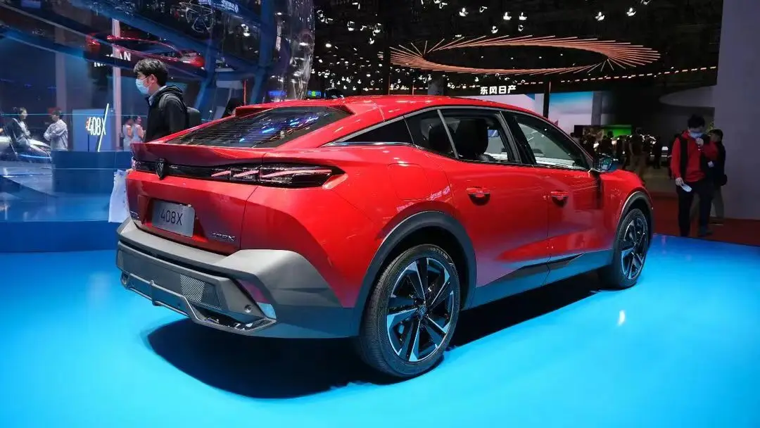 Редкая возможность 10 единиц новый 2024 Peugeot 408X 1 6 т 250N.m высокое значение низкий расход топлива внедорожник в продаже