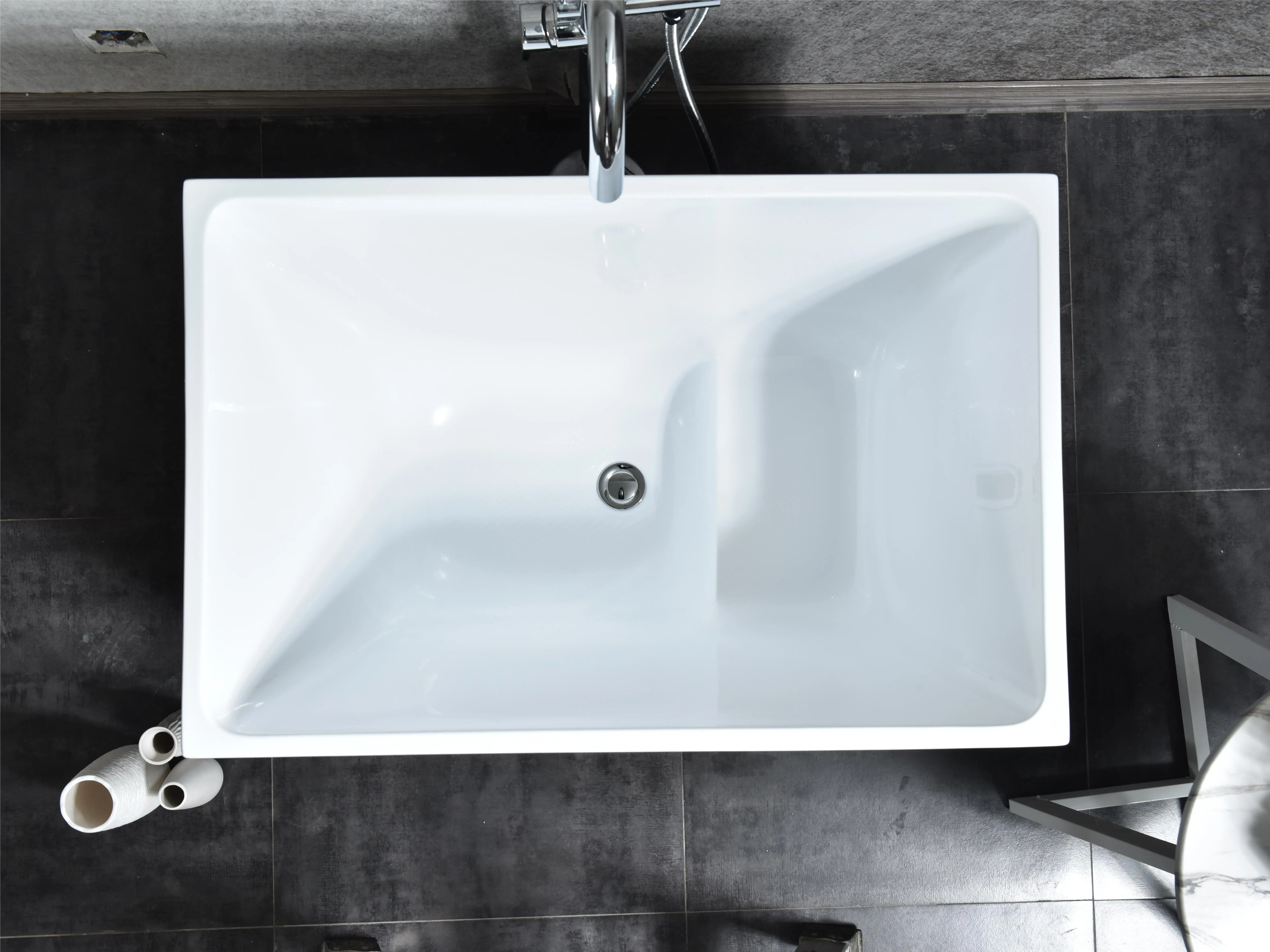 China Wholesale Freestanding Acrylic Black  Bath tub indoor Bathtubs  Deeping Soaking Baths