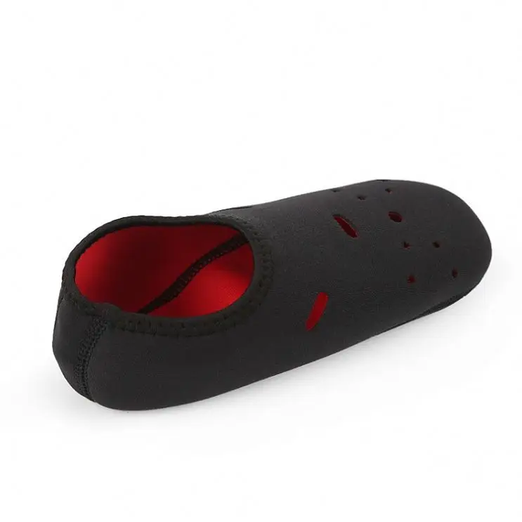 
Factory price non slip soft breathable punching neoprene room shoe socks 