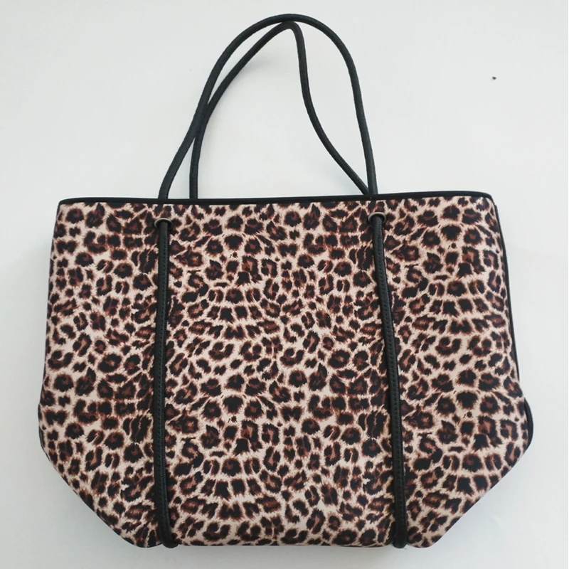 2021 Wholesale fashion print leopard neoprene bags women handbags with zipper
