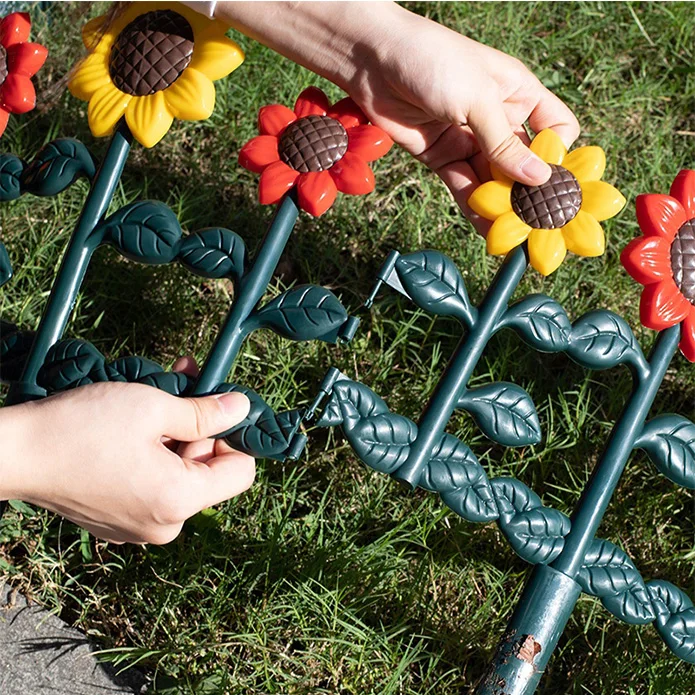 lightweight & easy installation morden garden pvc decorative fence gate insert flowers plastic fence panel