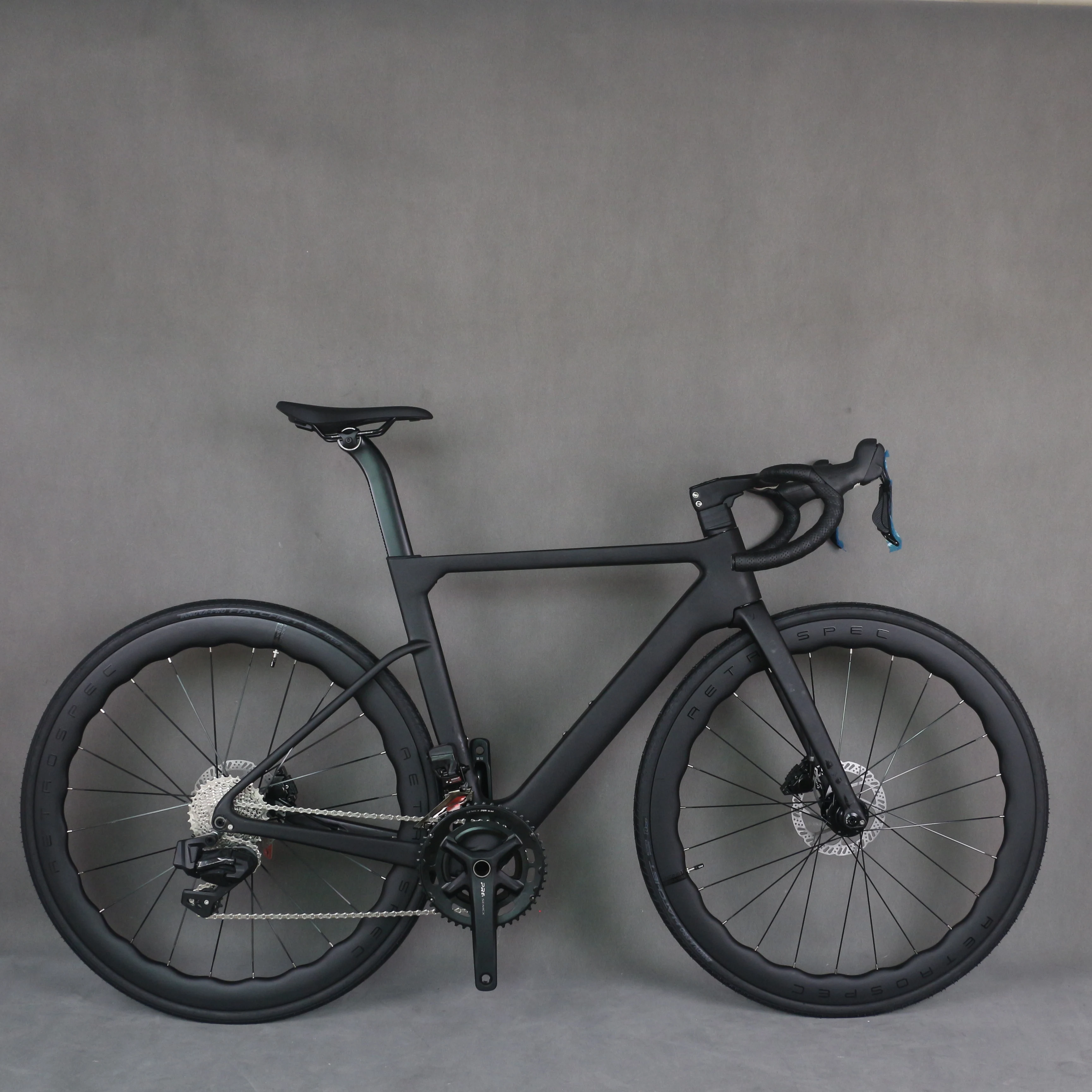 New bike Carbon frame T1000 6-Bolt Disc Road Bike TT-X42 Carbon Fiber 24 Speed Di2 Hydraulic Groupset With Carbon Wheels