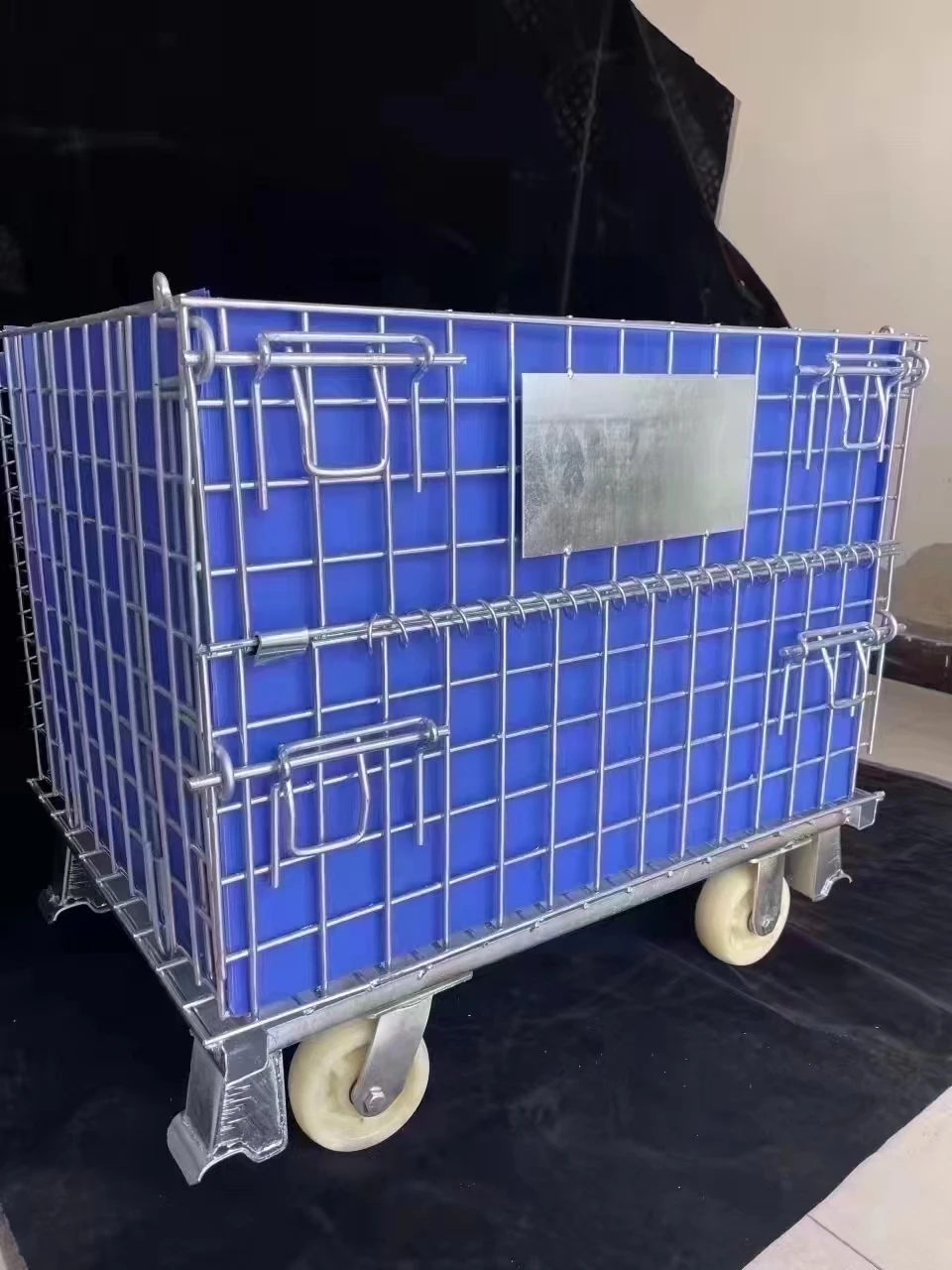 Warehouse storage collapsible bulk wire mesh pallet container