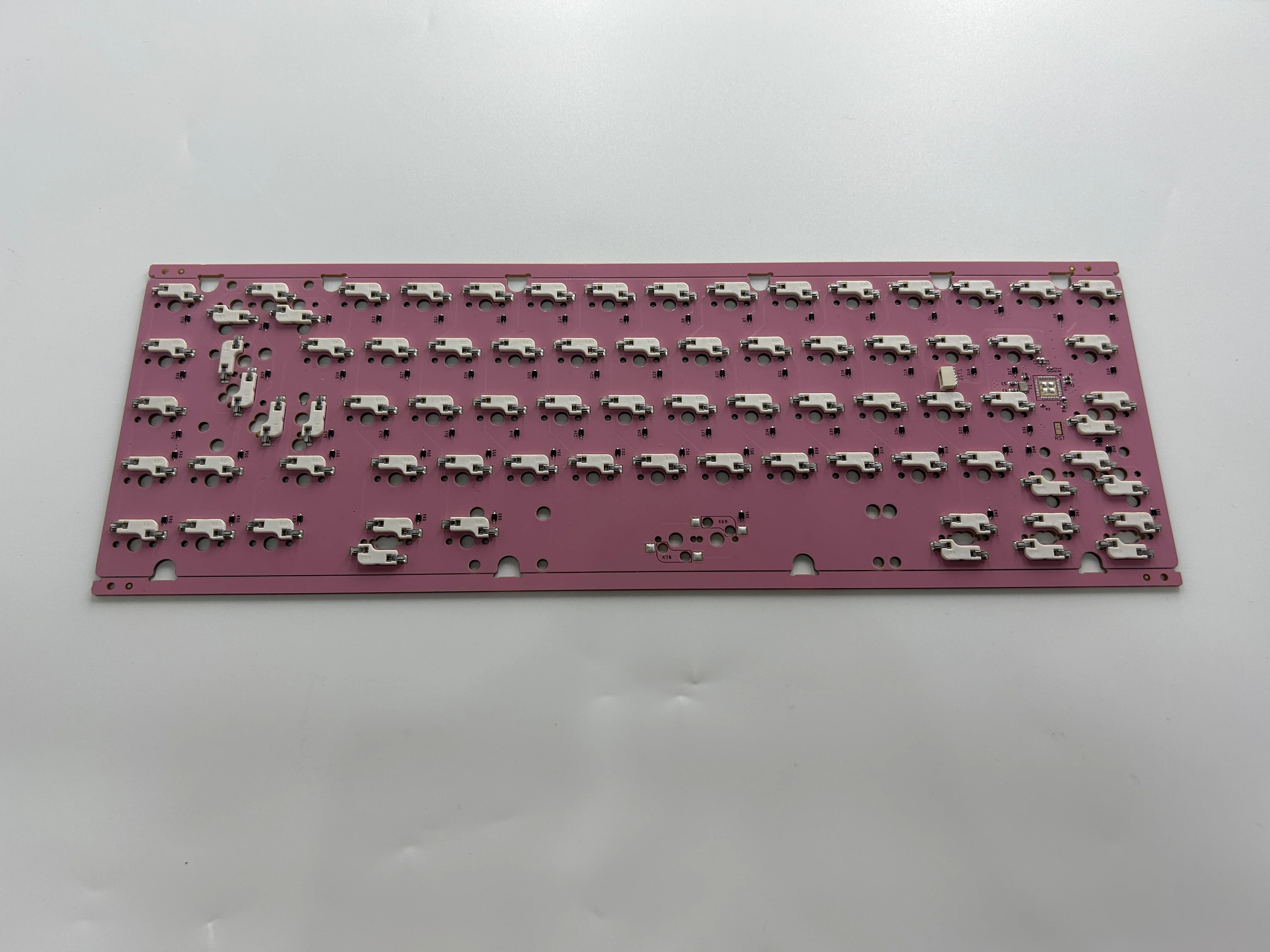 PCB клавиатура в сборе Тип C Горячая замена 60% 80% WKL Qmk через клавиатуру PCBA