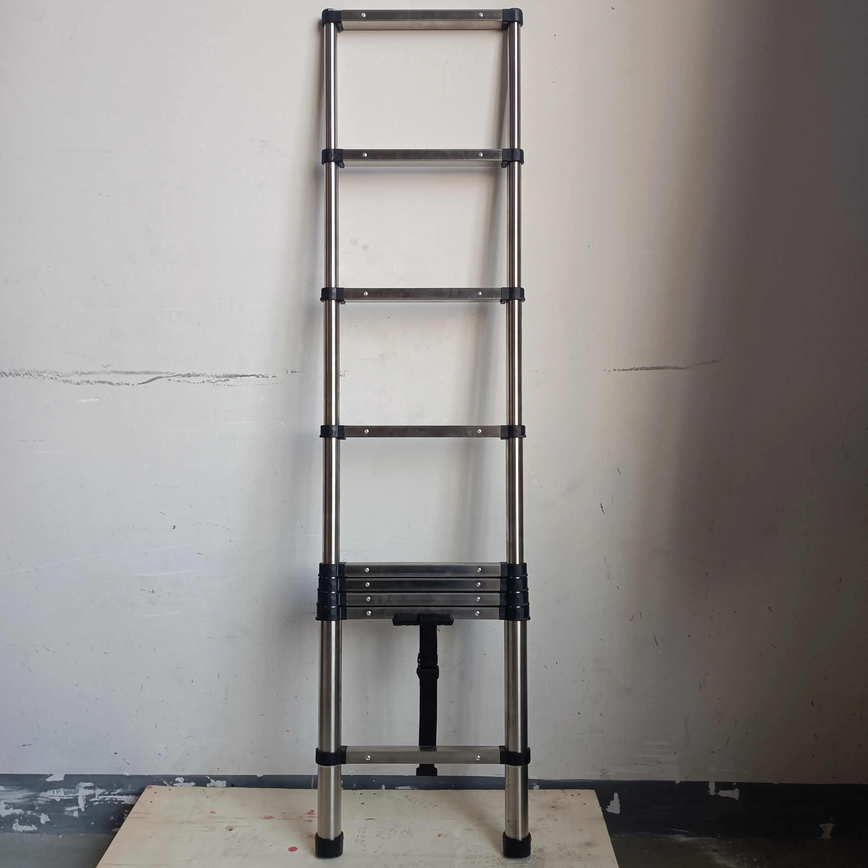 9.5 ft  stainless steel telescopic ladder aluminium ladder steel ladder EN 131 SGS ISO