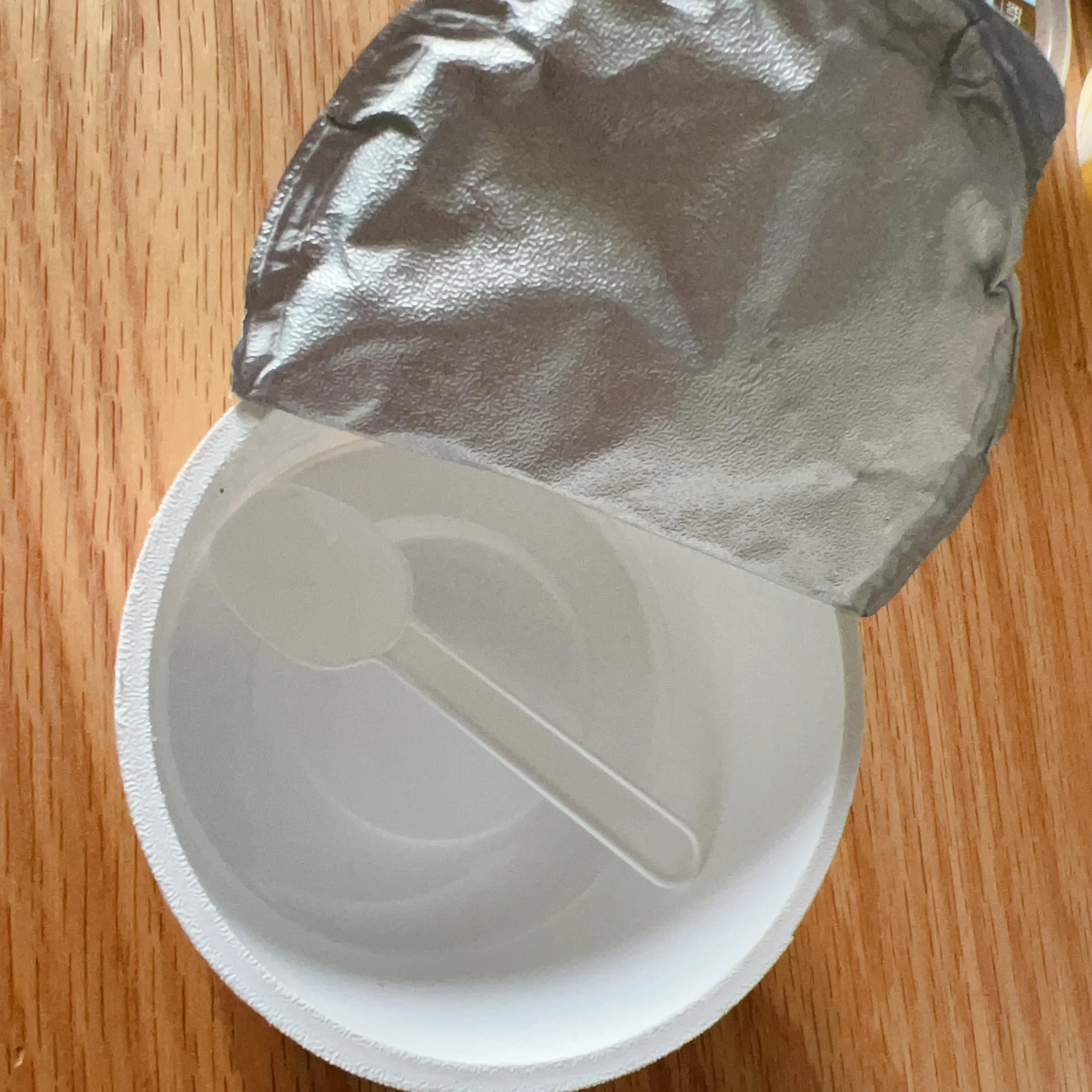 Heavy Duty Custom Food-Grade Disposable Plastic Ice Cream Cups Set with Yogurt Cup Lids and Spoon for Supermarkets and camping