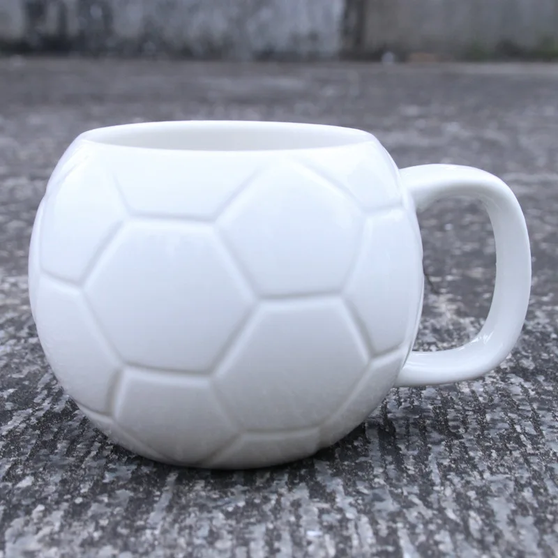 Wholesale custom  Soccer Ball Ceramic ceramic soccer ball shaped football mug