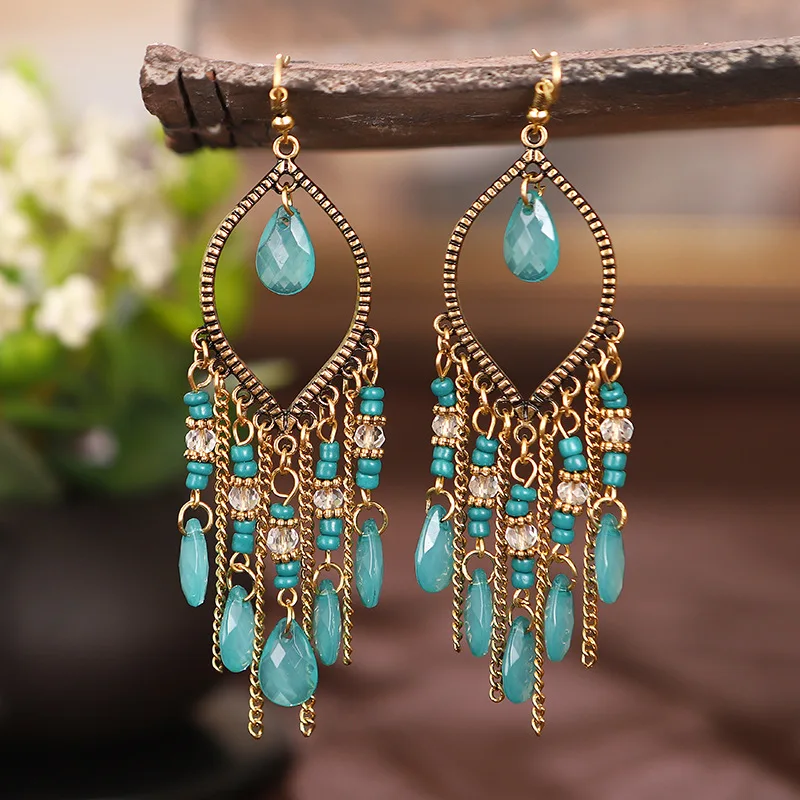 Wholesale Vintage Style Antique Gold Plated Hook Boho Rhinestone Chandelier Earrings Jewelry For Women Ladies