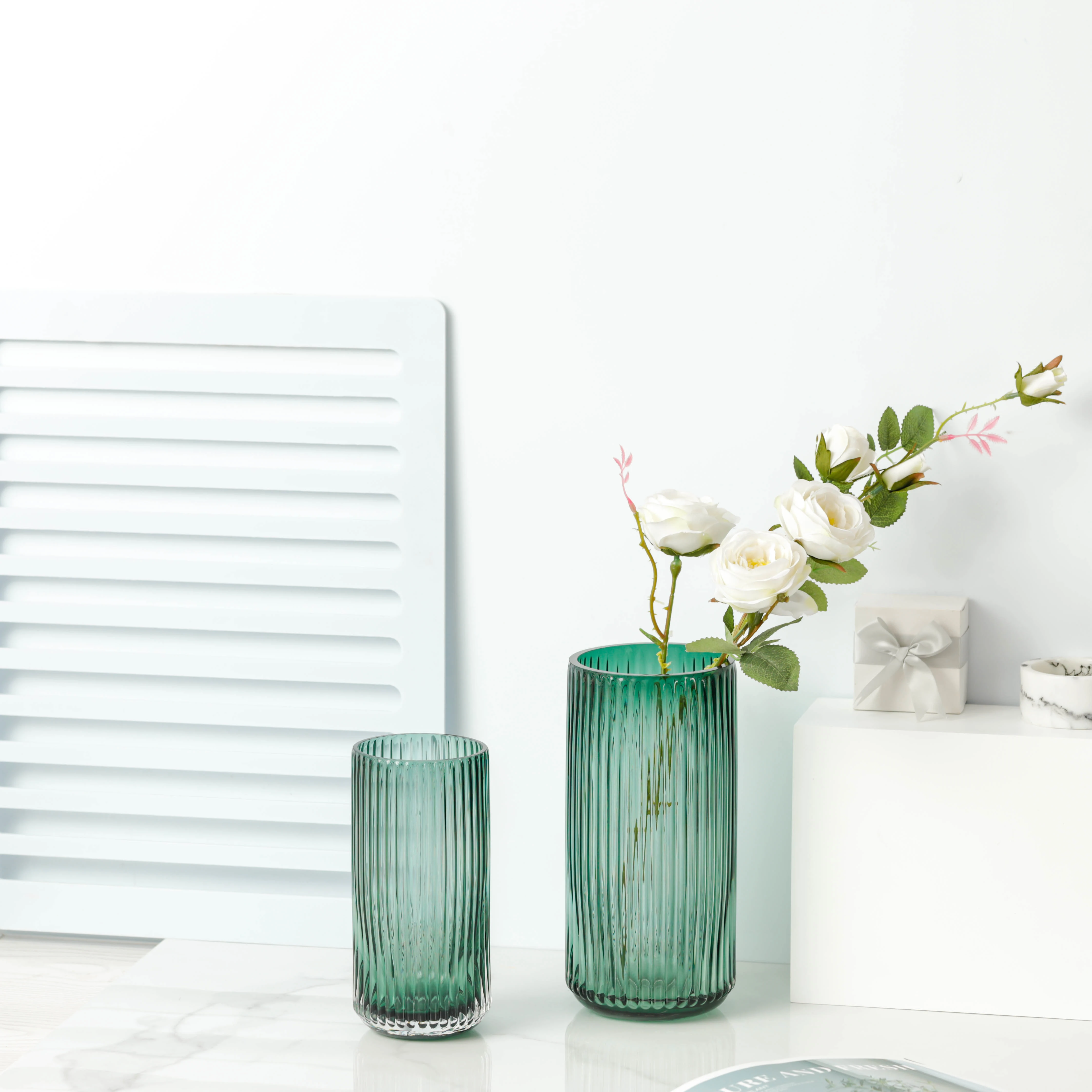 Light Vertical Strip Glass Vase Multi-Color Living Room Home Decoration Transparent Cylinder Glass Vase