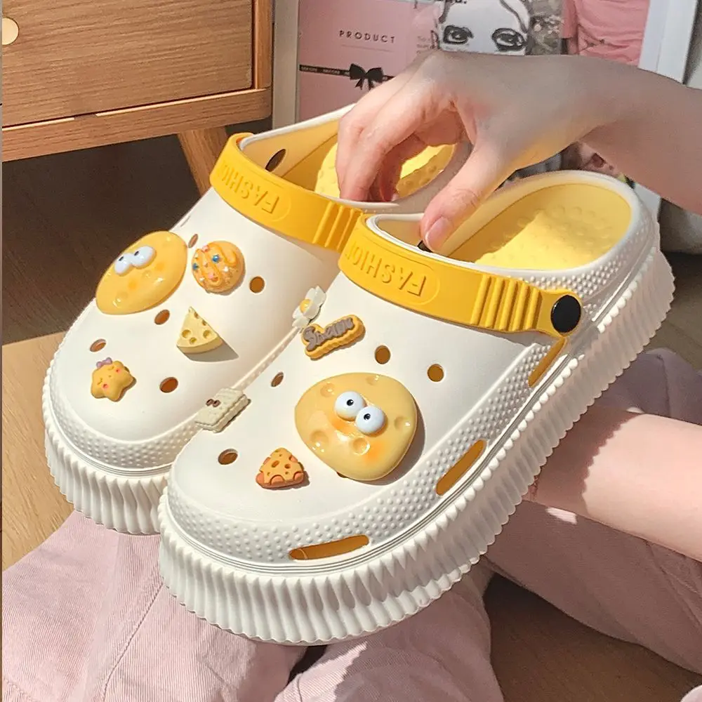 Cute Animal Charms Clogs Platform Summer Outside Wear Non-slip Bathroom Sandals