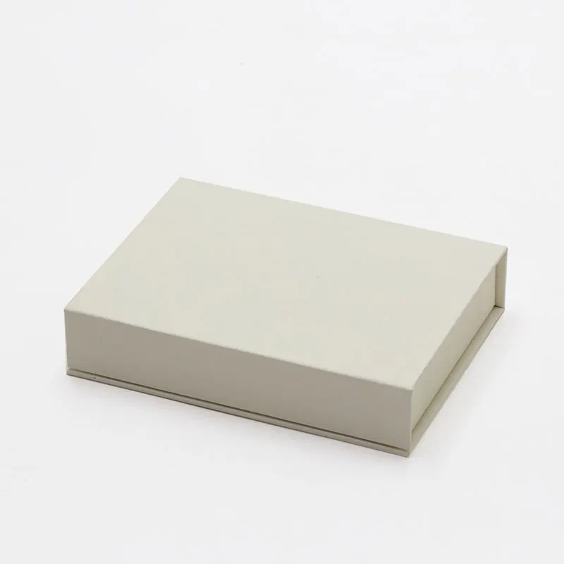 Ready to ship paper white ivory small jewelry magnetic gift box packaging for accessories