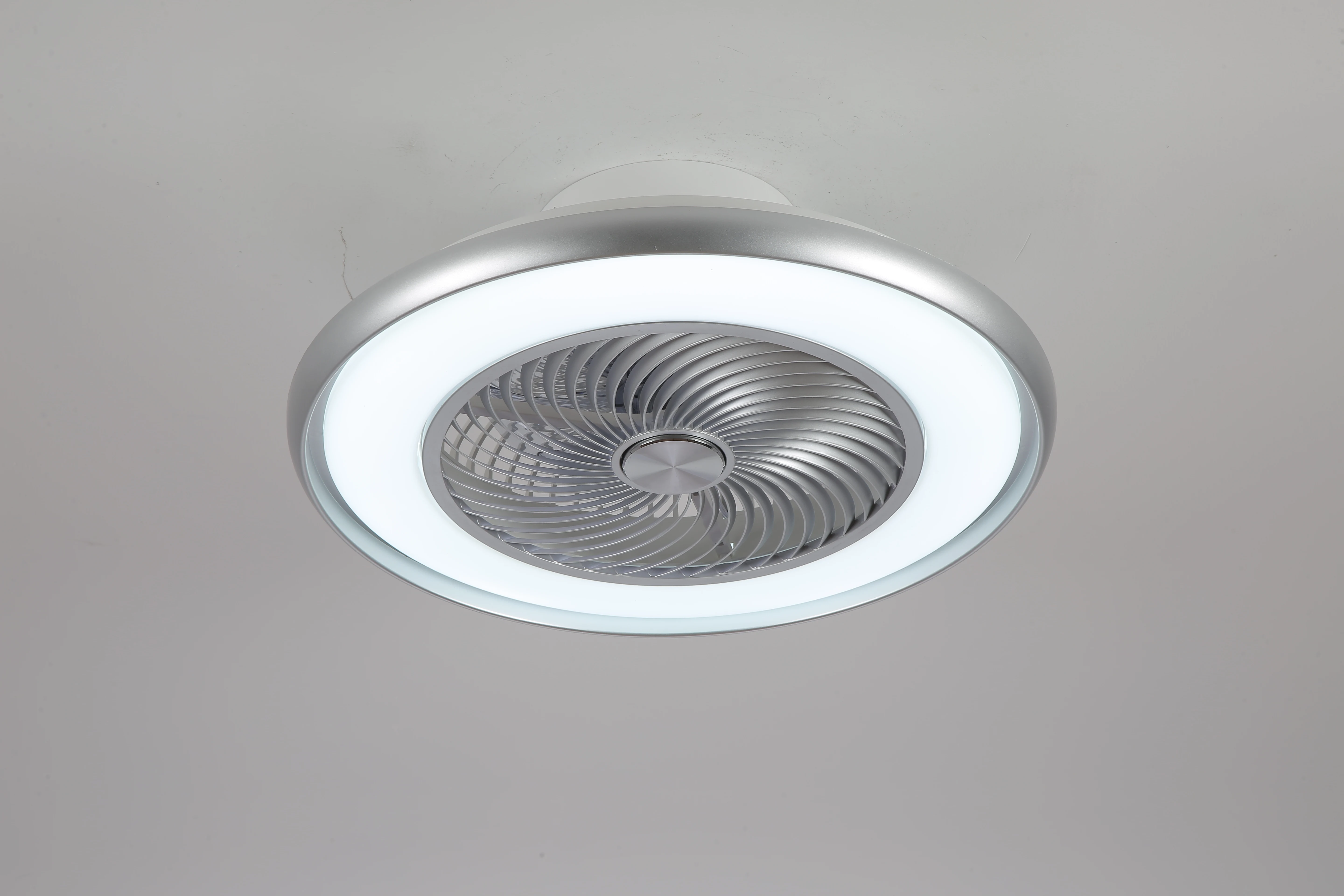 Оптовая продажа заводской светодиодный беслопастной потолочный вентилятор с дистанционным управлением и светодиодной подсветкой