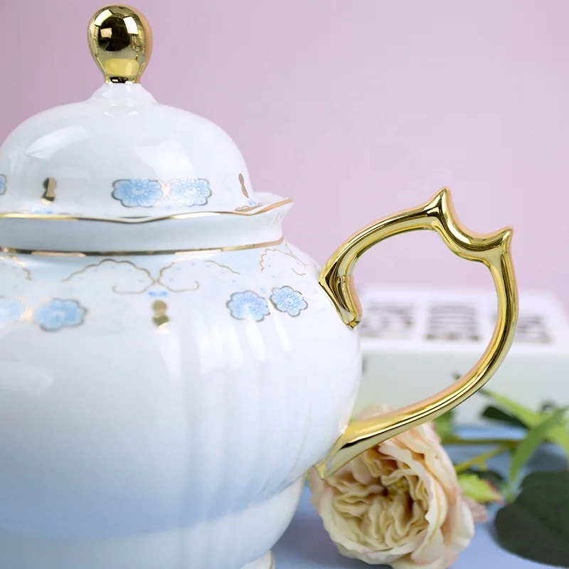 New arrival 24 pieces Royal Fine bone china embossed light green  flower shining golden pattern tea sets light weight