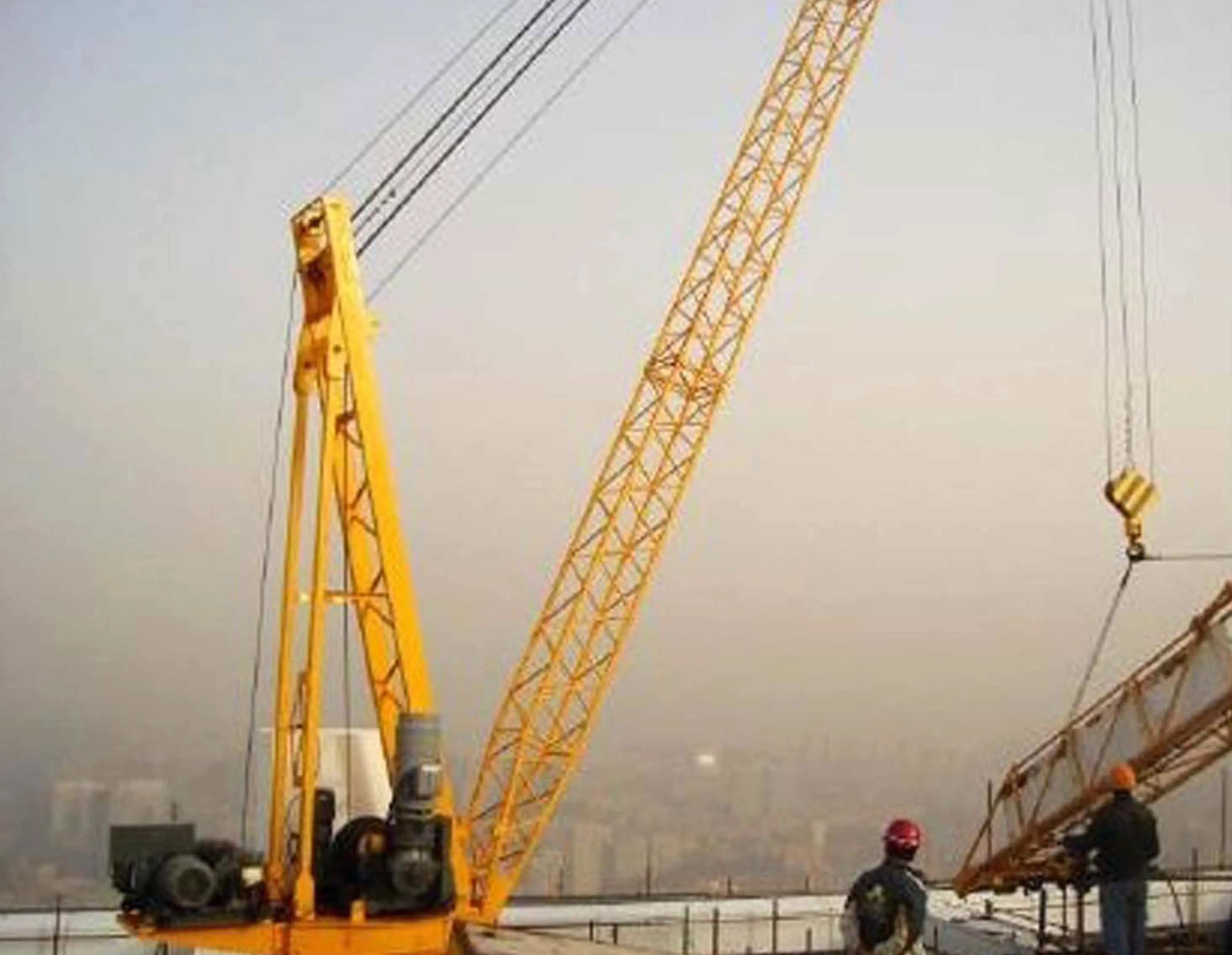 10 тоннной передвижной мини башенный кран для продажи в Shandong Factory