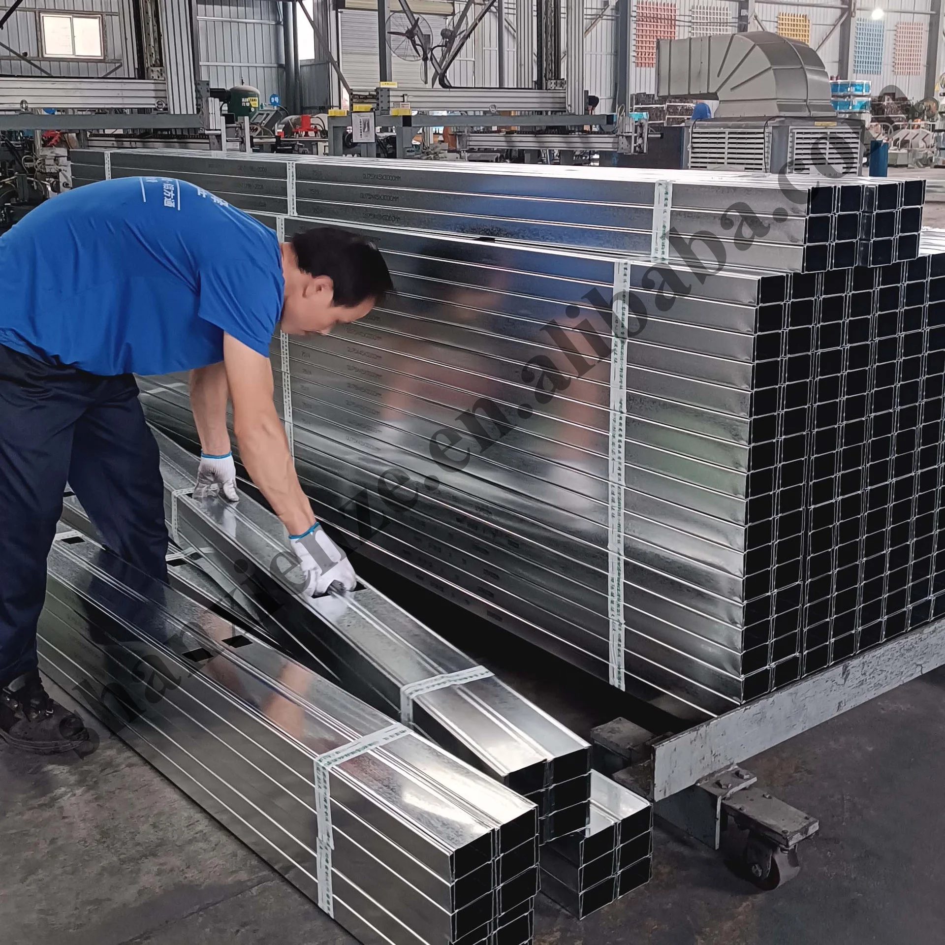 2x4 оцинкованный профиль гипсовая штукатурка