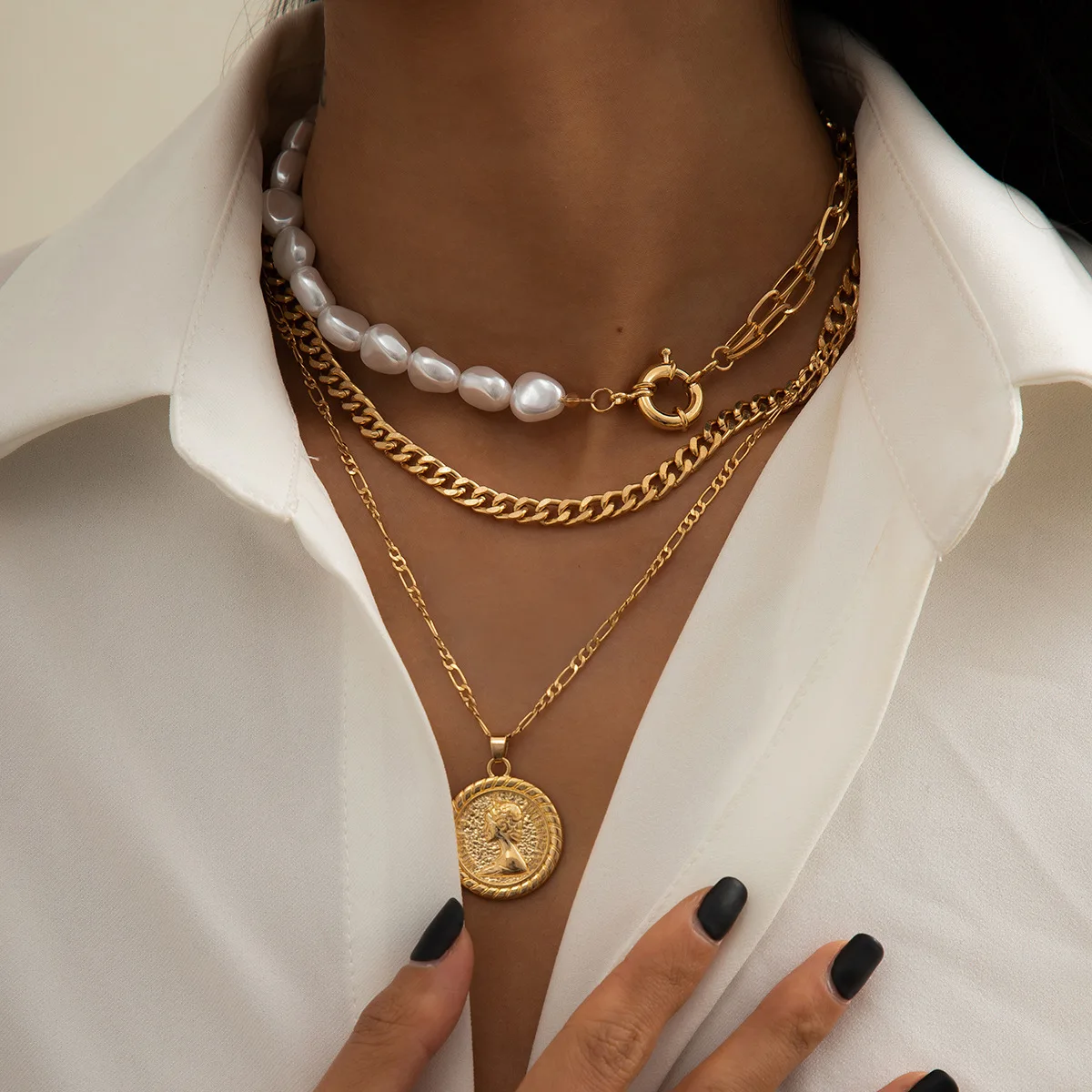 Fashion jewelry artificial pearl necklace women retro simple portrait gold silver plated pendant
