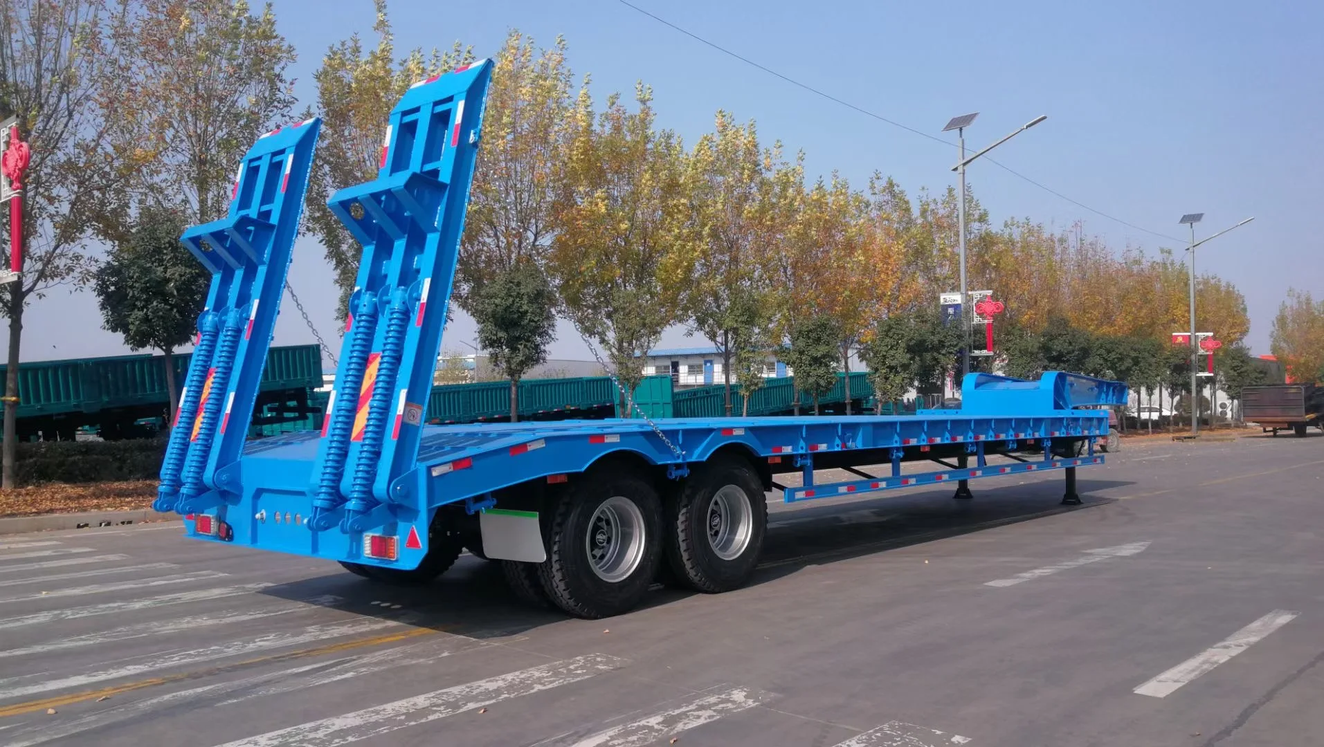 Vehicle Master Heavy duty 3  axle Low bed loader Trailer 50 ton 60ton Lowbed Semi Truck Trailer for sale