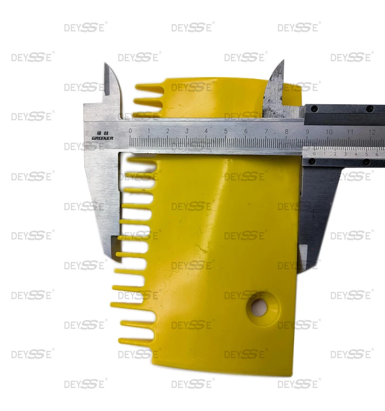 Escalator Parts Comb Plate Yellow Plastic DSA000B654 RHS 17T Left