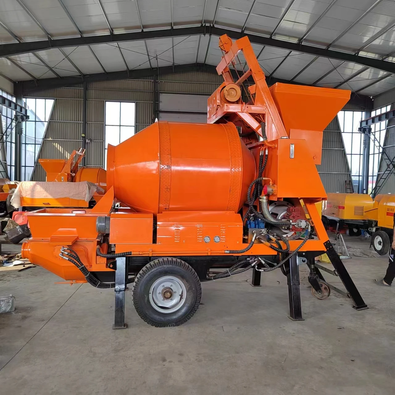 Concrete Mixing and Conveying Integrated Pump