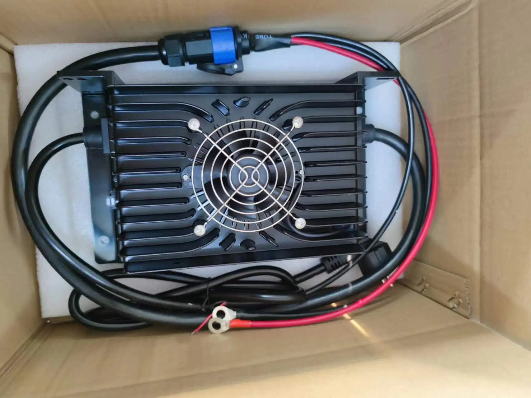 Portable Lithium Ion Battery Charger 2000W 24V 48V 60V 72V 80V 84V 96V  Electric Tricycle Truck Golf Cart EV Car Battery Charger