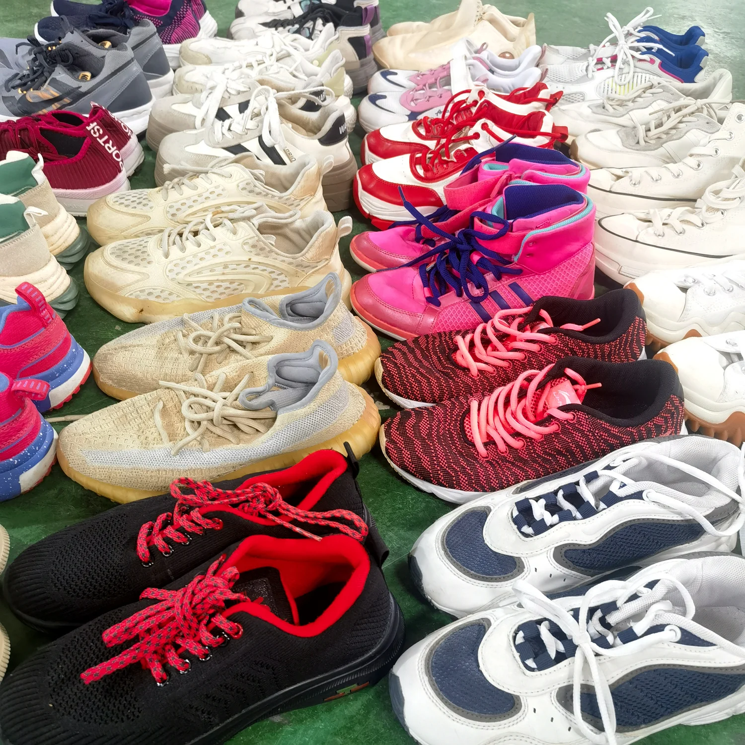 Hot Selling Unisex Sports Style Used Shoes Mixed Stock for All Seasons Breathable Anti-Slip Light Weight with Fur Upper Material
