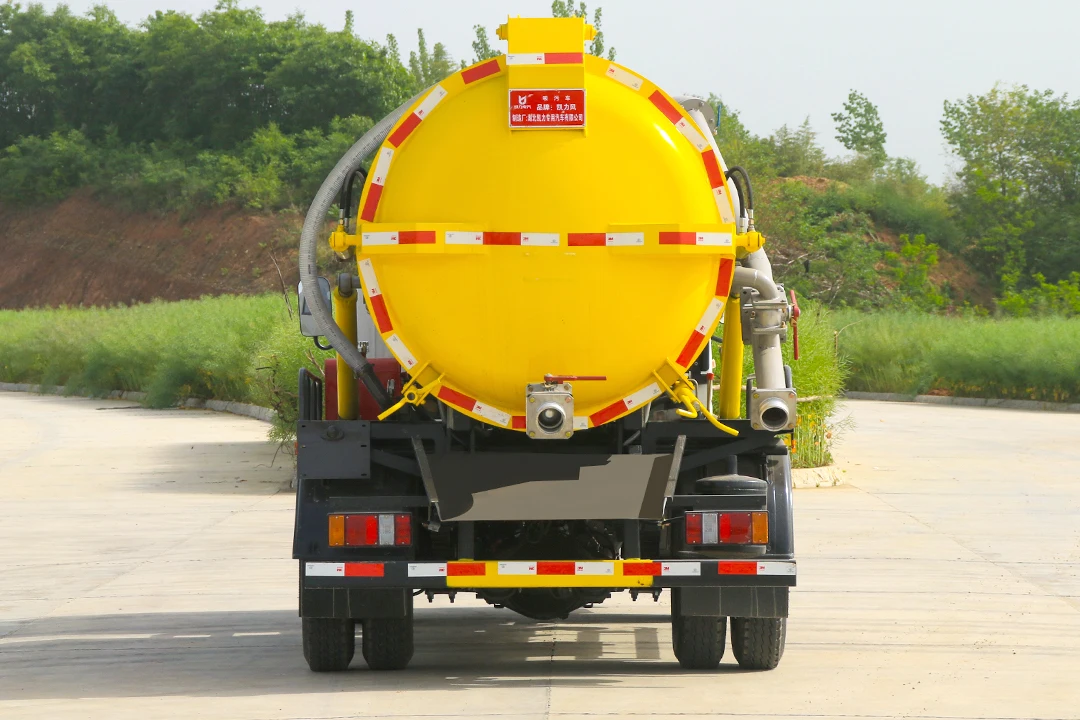 China Shunda 4*2 Sewage Suction Trucks 5 cubic meters  Sewage Sludge Suction And Transportation Truck