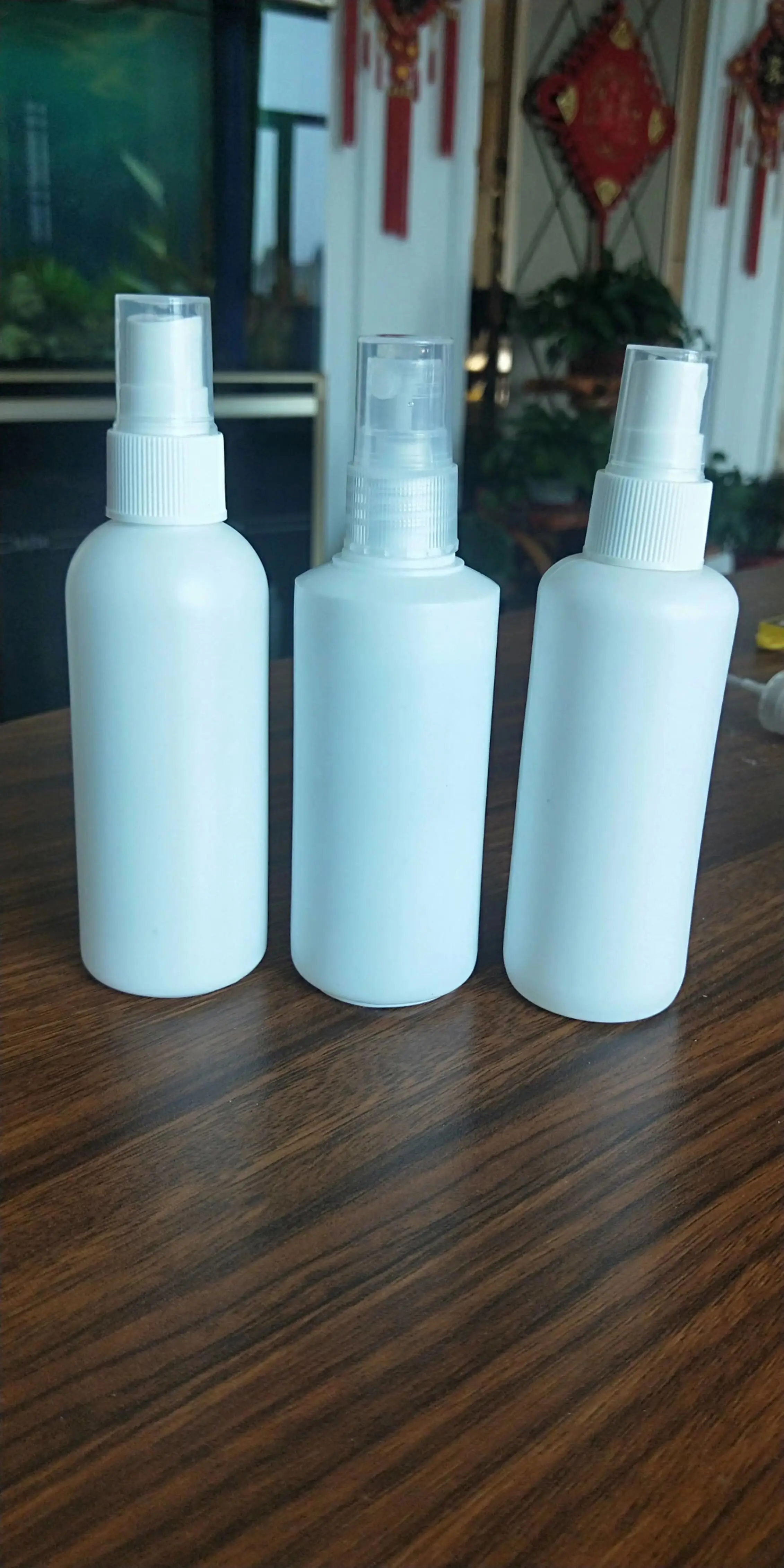 Stock Empty Clear Glass Spray Bottles - Refillable Containers for Essential Oils, Cleaning Products, and Easy-carrrying