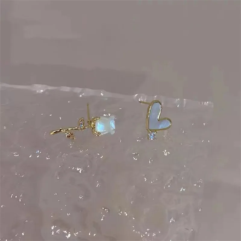 Trendy Gold Plated Alloy Jewelry Zircon Imitation Pearl White Rose Heart Asymmetrical Stud Earrings