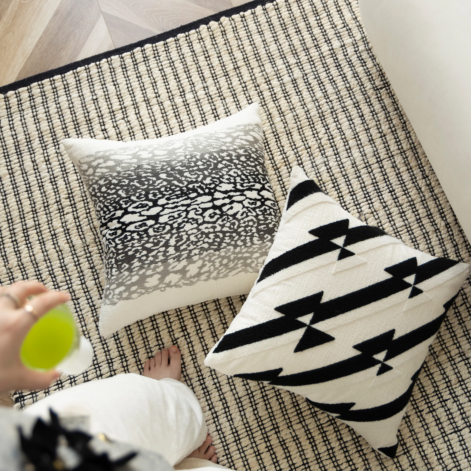 Modern Leopard pattern Abstract & Geometric Home Decorative Cushion Cover Soft Chenille Embroidery Sofa Pillow Covers