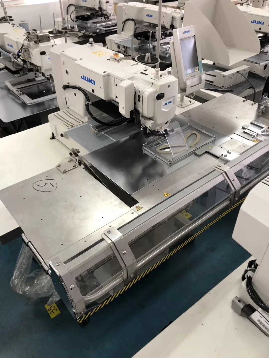 Jukis AMS-221EN-HS3020 single needle program automatic logo circular sewing machine leather pattern sewing machine